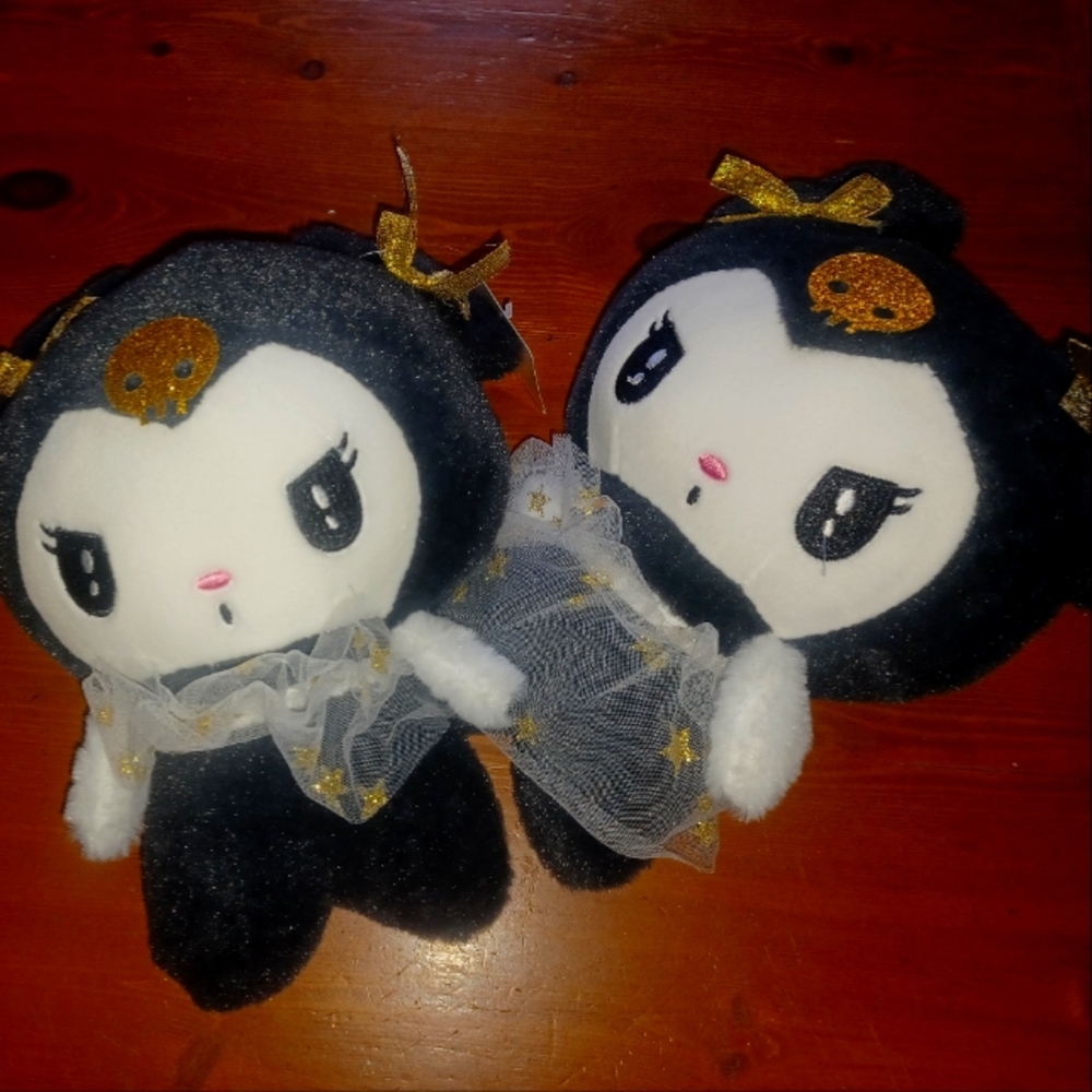 Plush duo